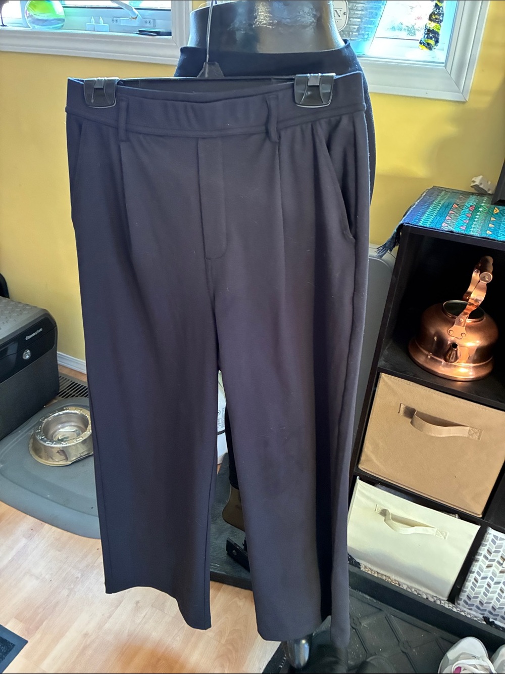 HALARA Wide Leg Pants in Black